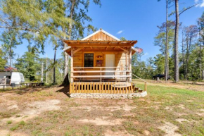 Quaint Abbeville Cabin Studio with Gas Grill!